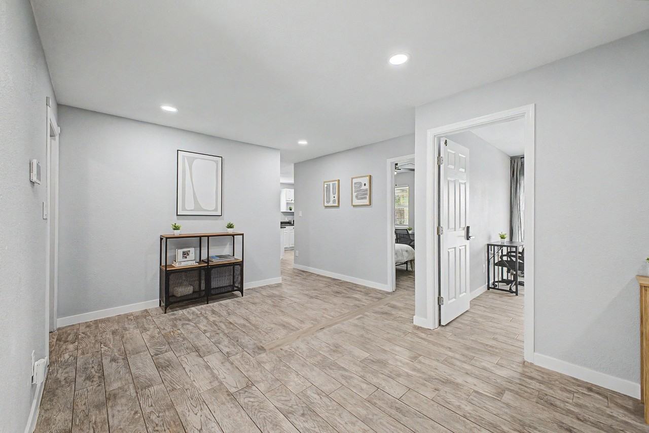 W Peralta Ave - Photo 7 of 21