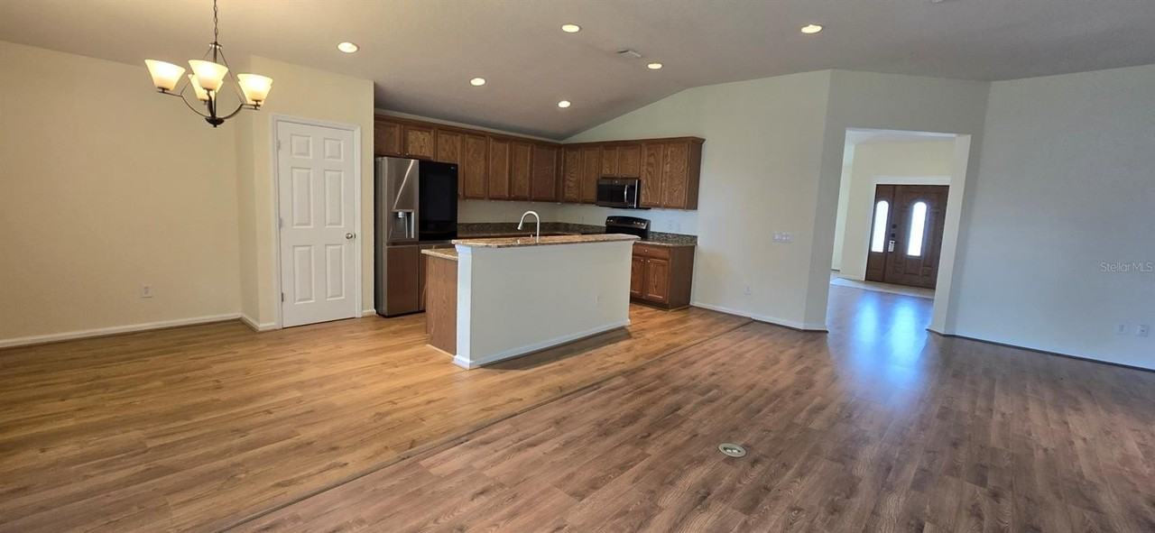 4085 Sw 49th Ave - Photo 4 of 18