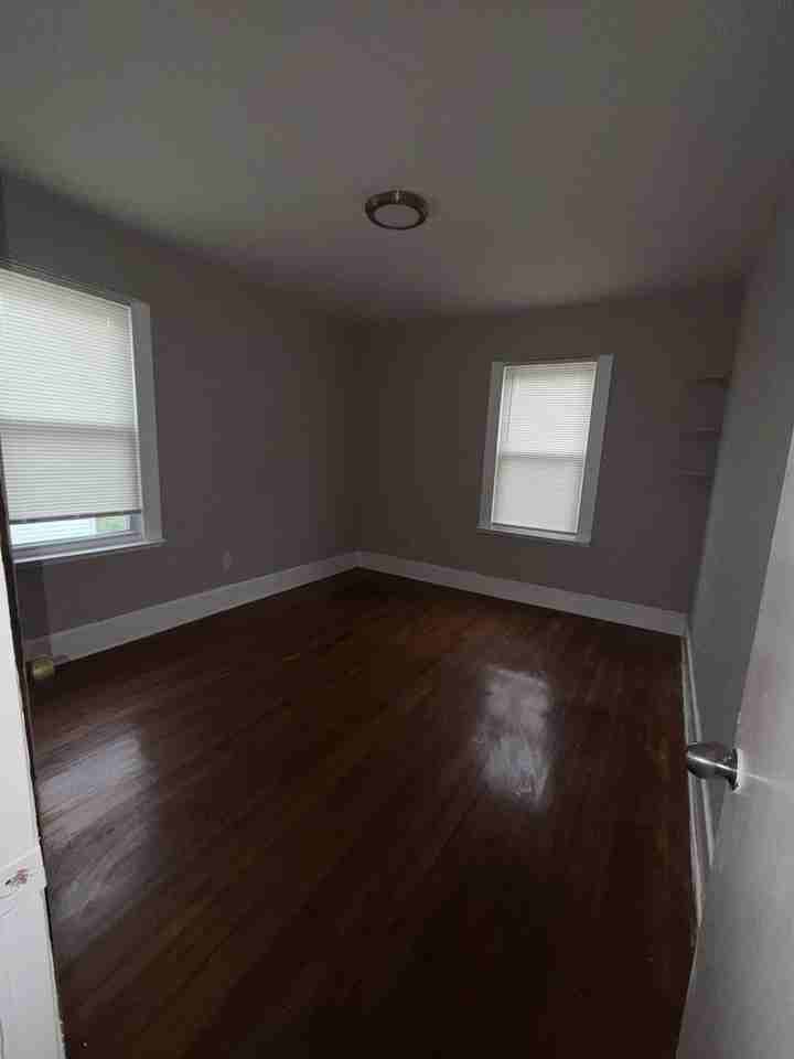 85 Morris St #2 - Photo 6 of 10