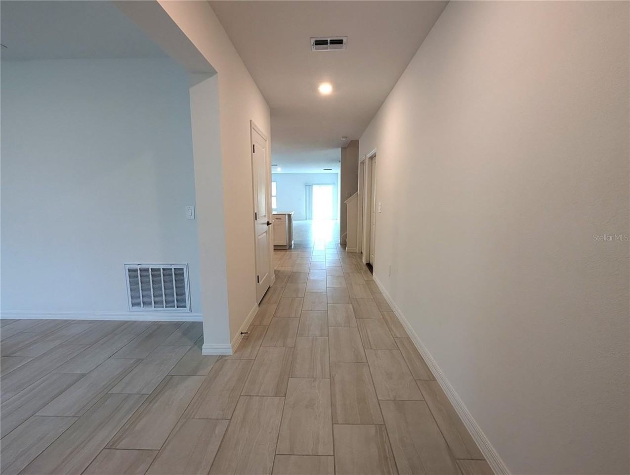 10171 Boger Ranch Ct - Photo 4 of 28