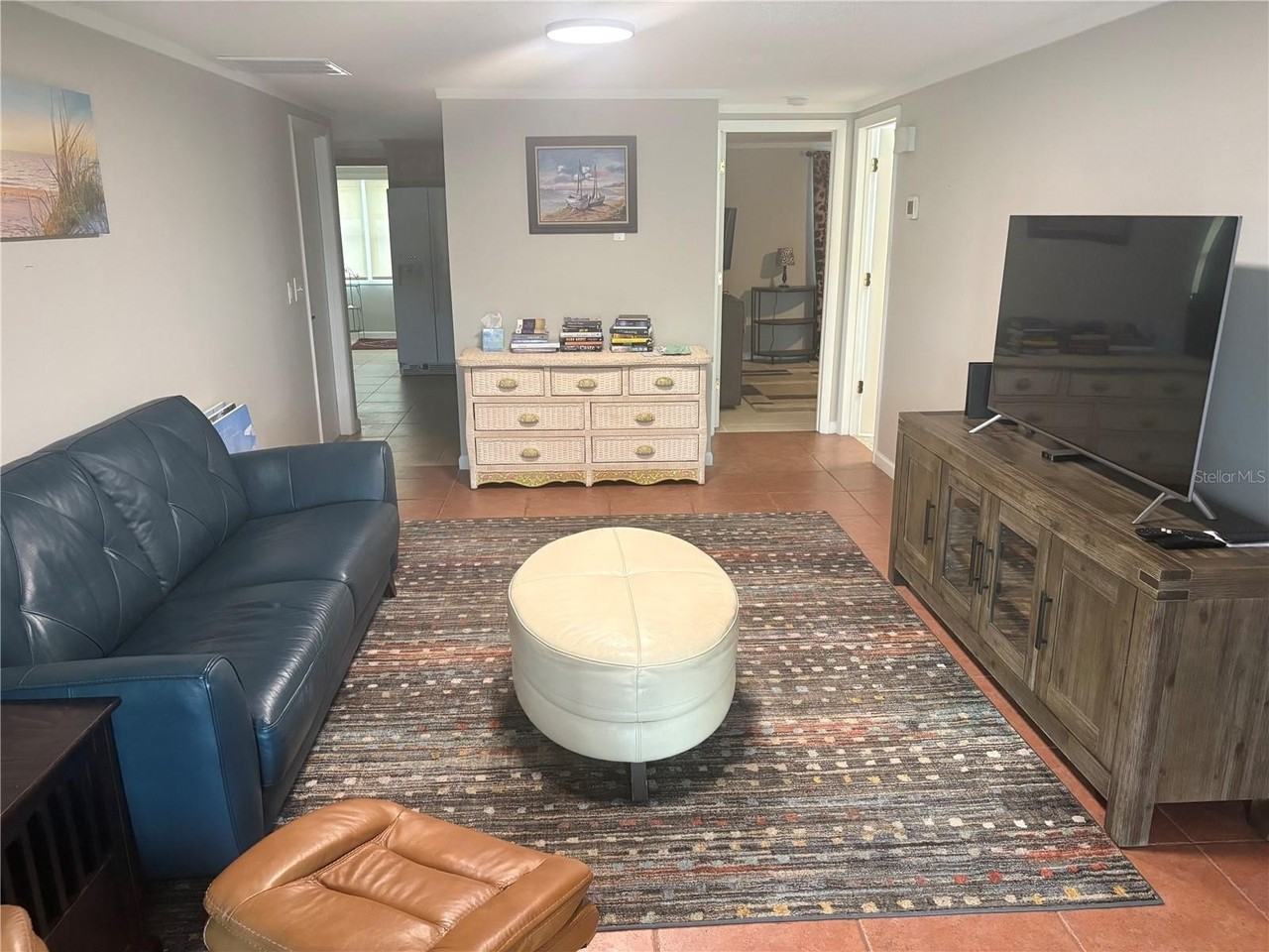 1010 Osprey Ct - Photo 5 of 33