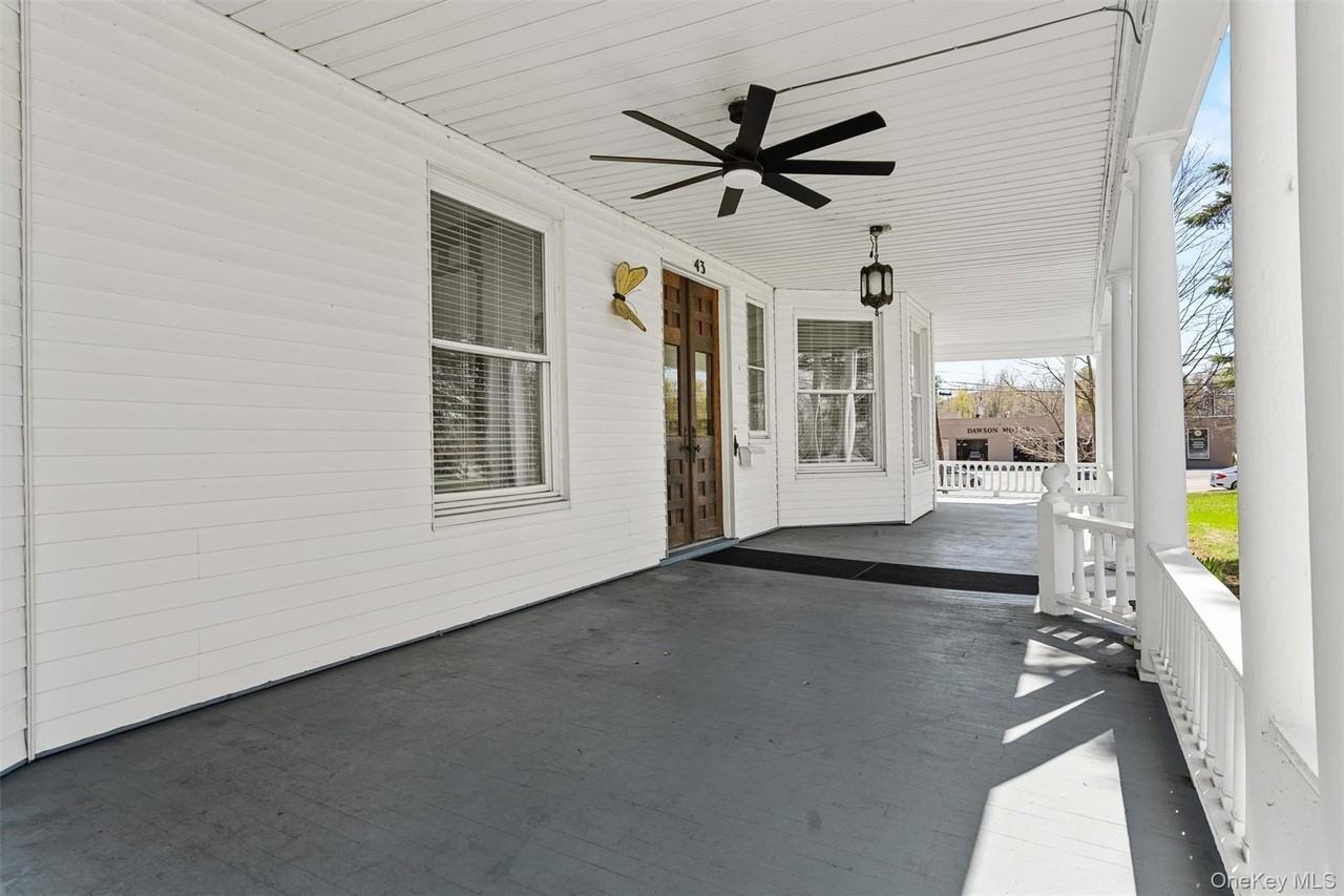 43 Oakland Ave #3 - Photo 4 of 17
