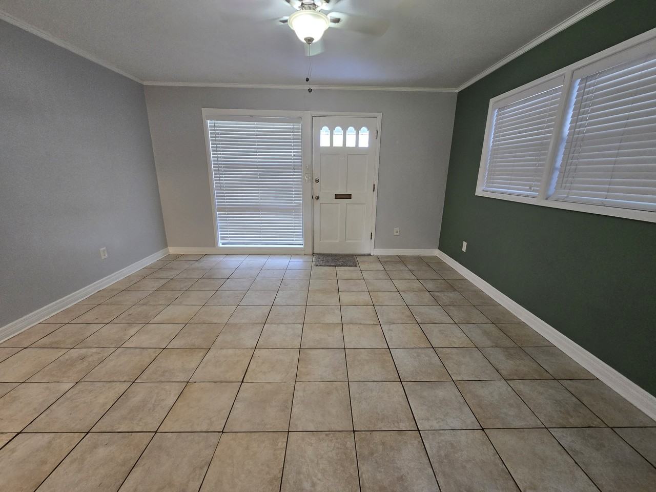 420 Indiana Ave #1 - Photo 3 of 20