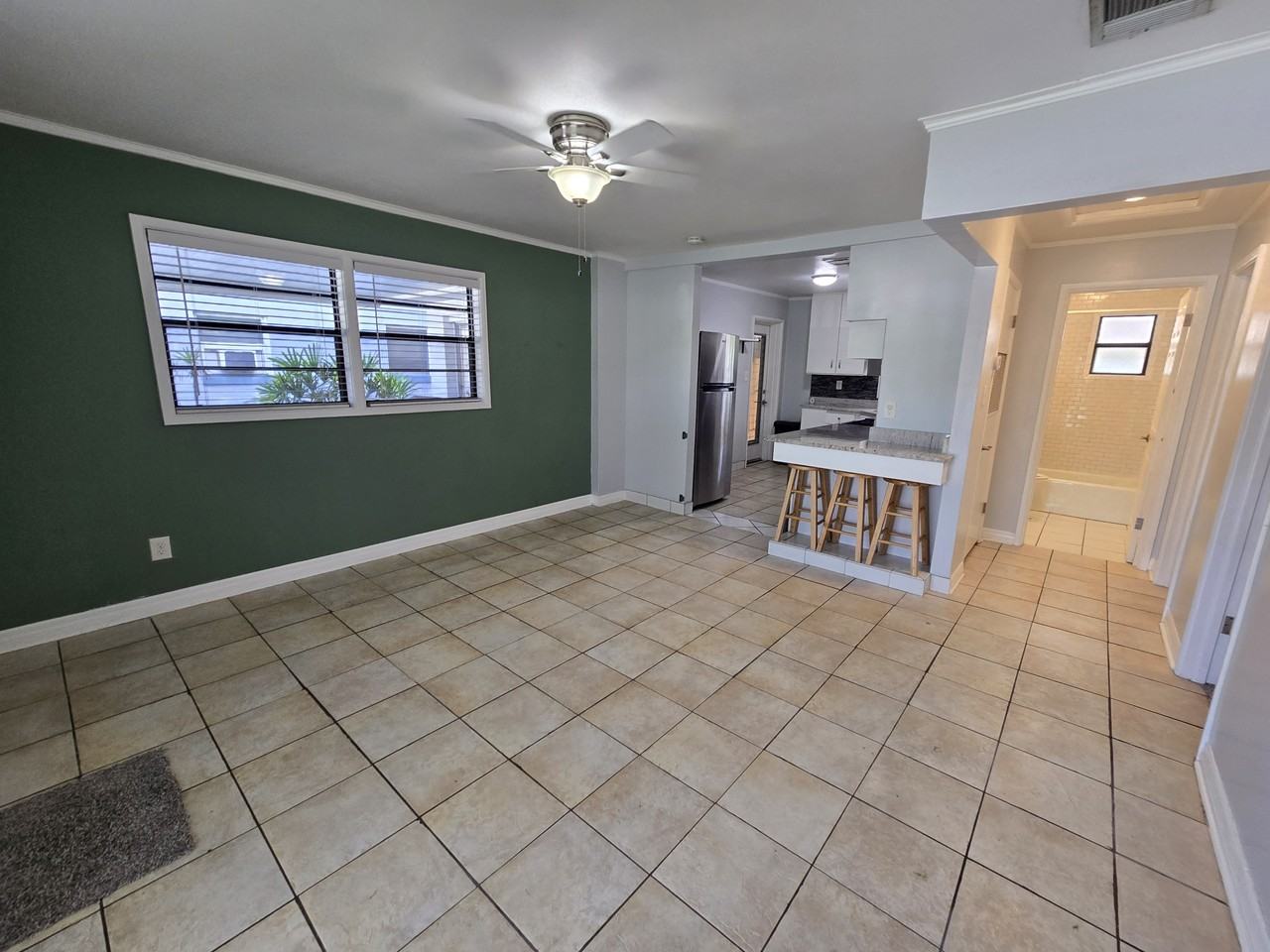 420 Indiana Ave #1 - Photo 4 of 20