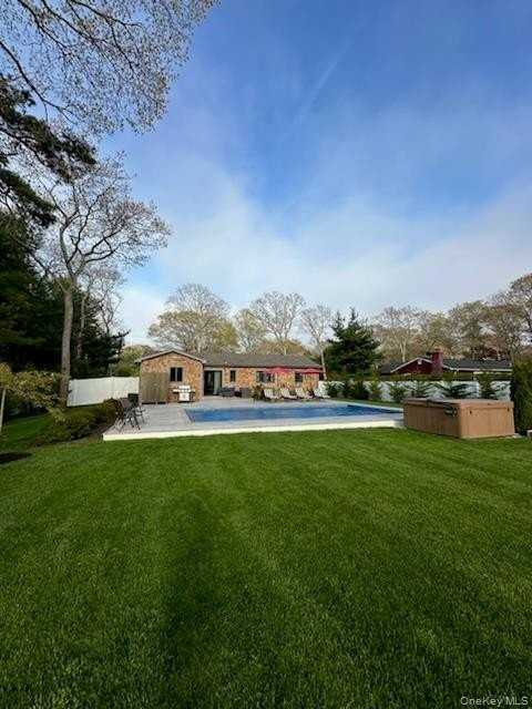 69 Rogers Ave - Photo 3 of 8