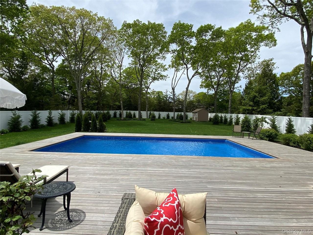 69 Rogers Ave - Photo 5 of 8