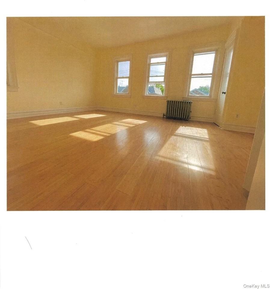 2425 97th St - Photo 5 of 5