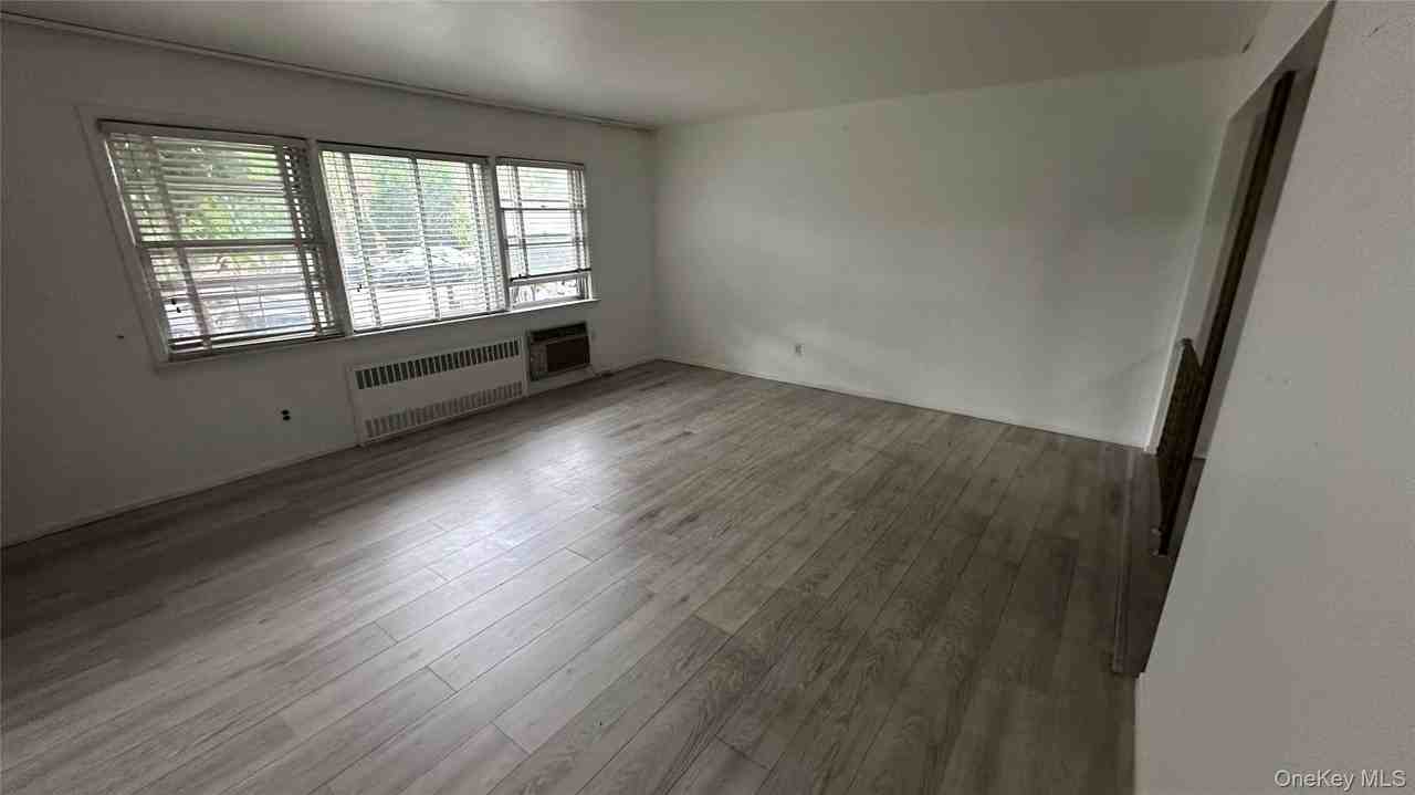 10324 121st St - Photo 4 of 21
