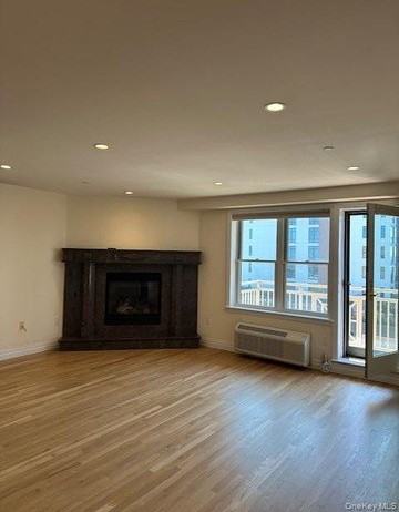 125 E Broadway #606 - Photo 4 of 21