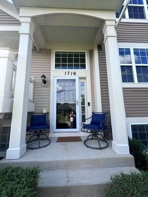 1716 Windward Dr #1716 - Photo 2 of 40