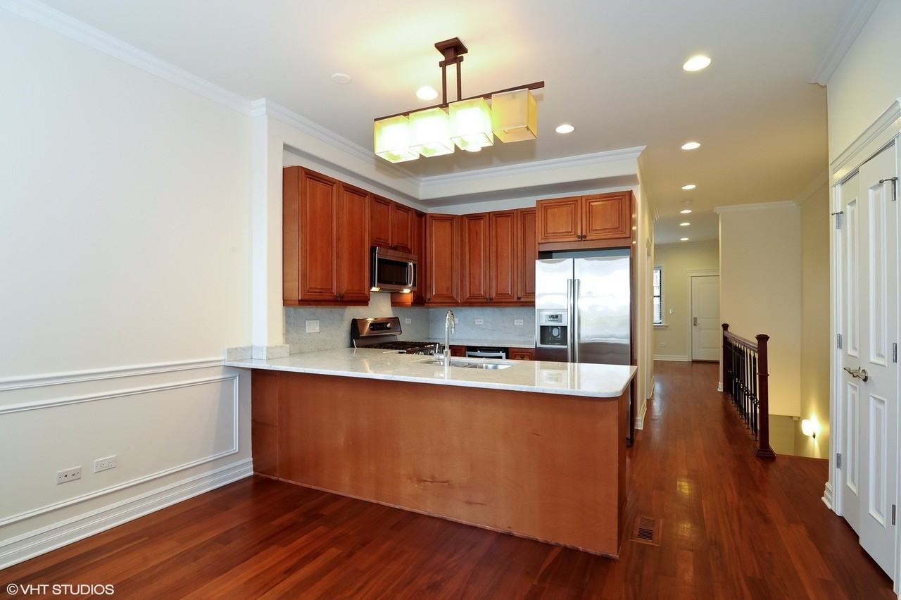 323 W Webster Ave #1E - Photo 5 of 21