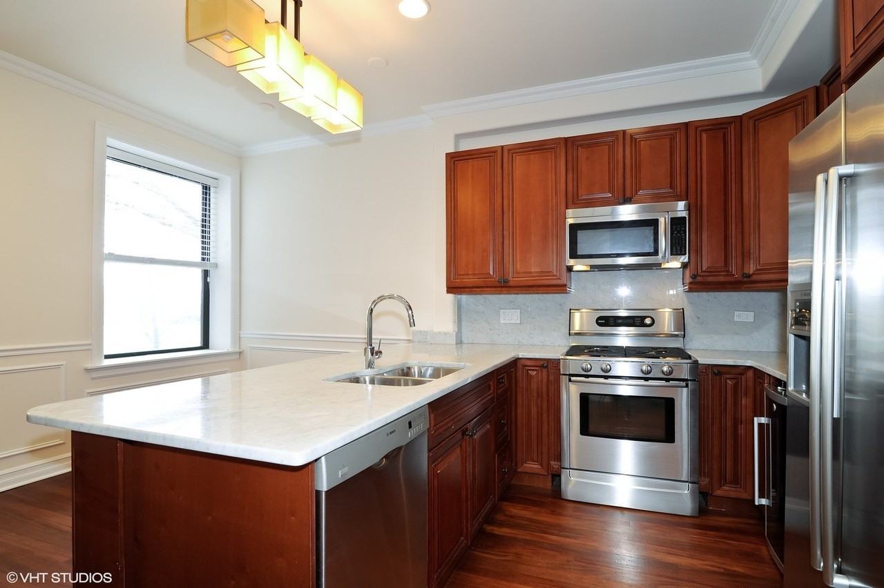 323 W Webster Ave #1E - Photo 6 of 21