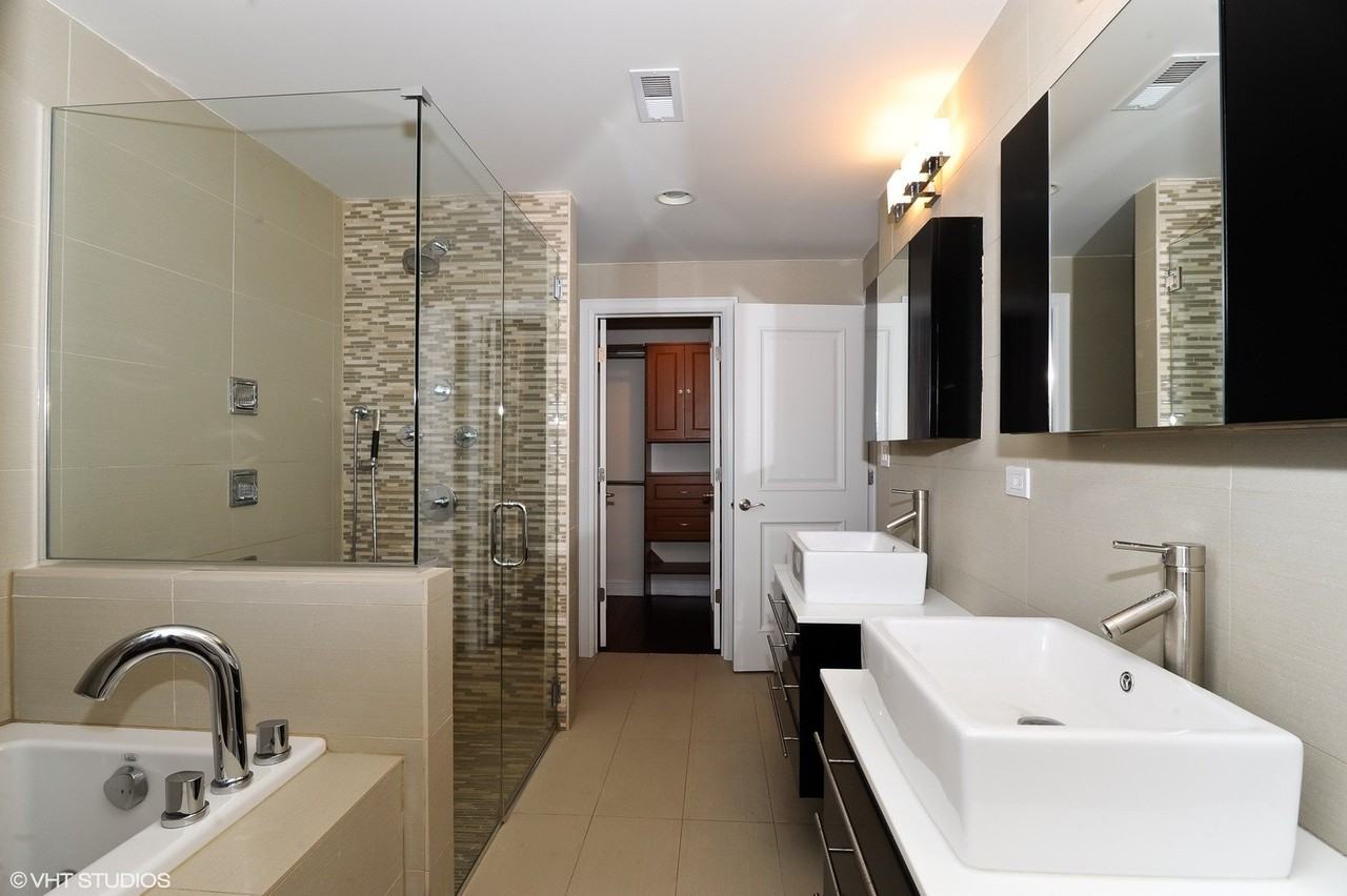 323 W Webster Ave #1E - Photo 7 of 21