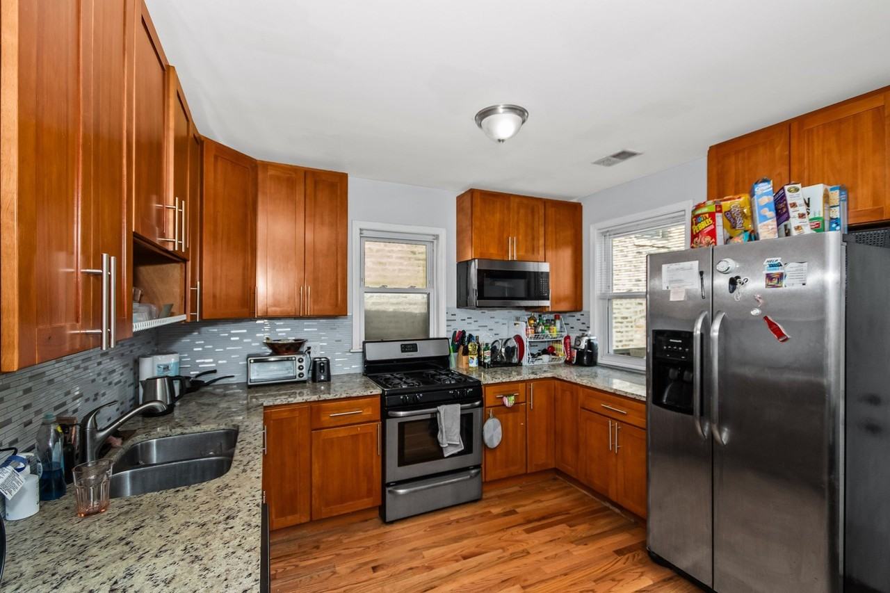 1246 W Ohio St #3 - Photo 5 of 15