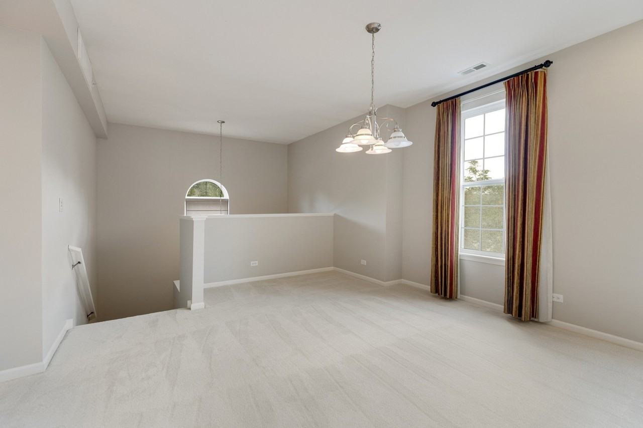 1376 Scarboro Rd #1003 - Photo 4 of 21