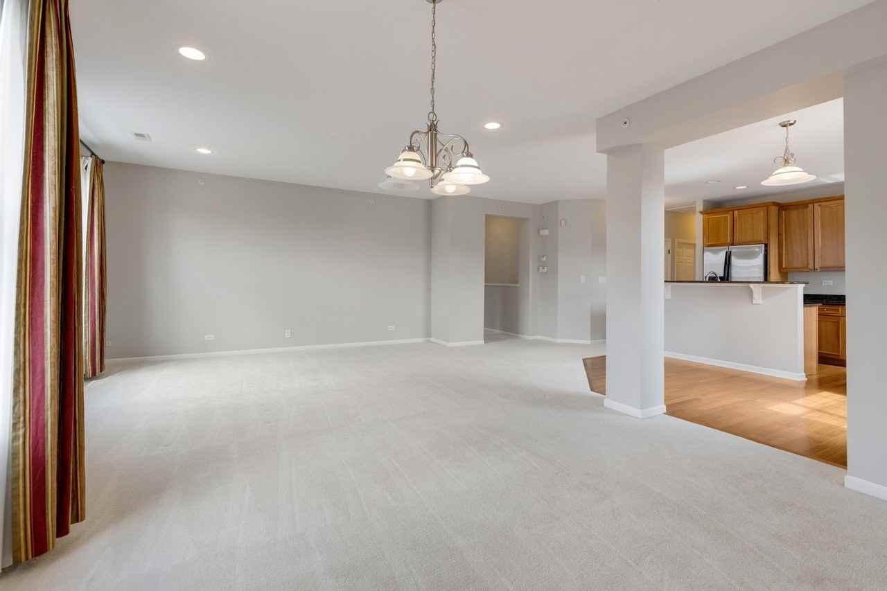 1376 Scarboro Rd #1003 - Photo 5 of 21