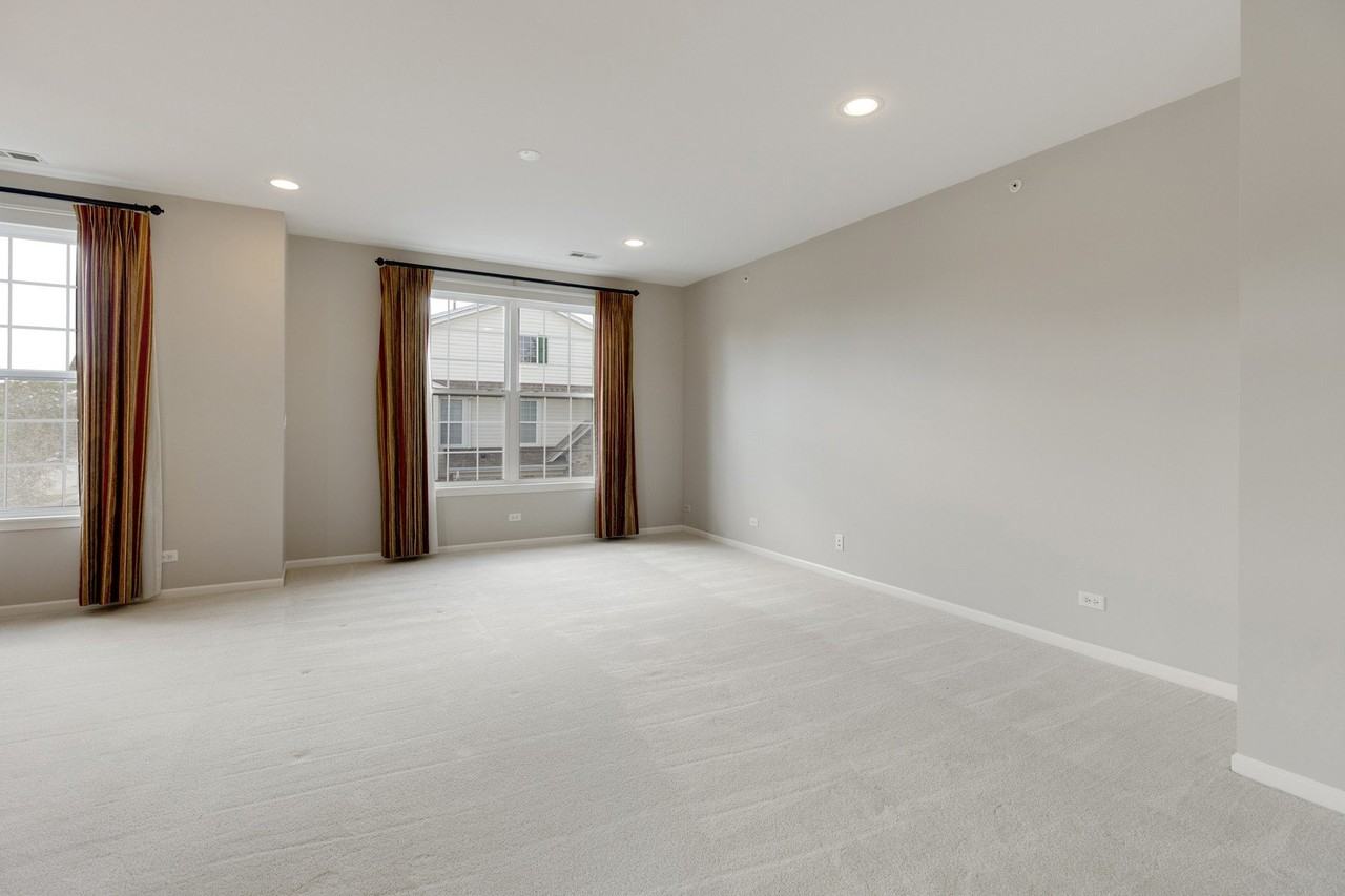 1376 Scarboro Rd #1003 - Photo 6 of 21