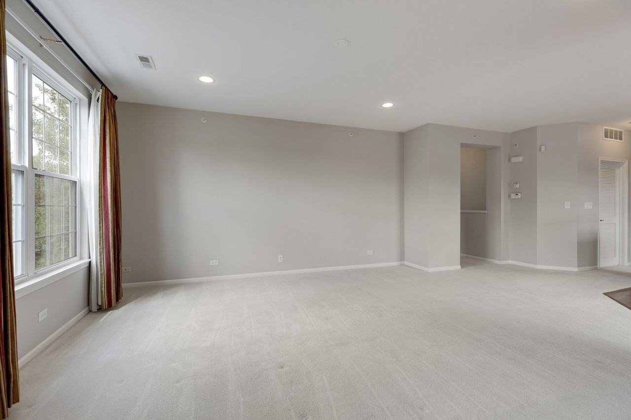 1376 Scarboro Rd #1003 - Photo 7 of 21