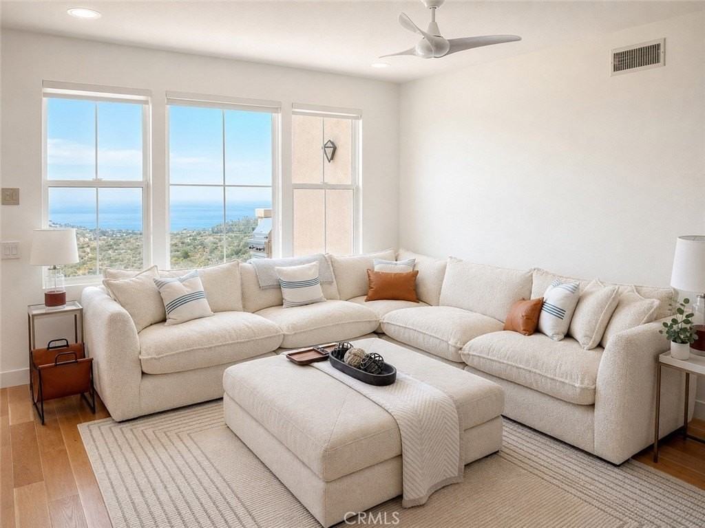 5 Sea View Ln - Photo 3 of 34