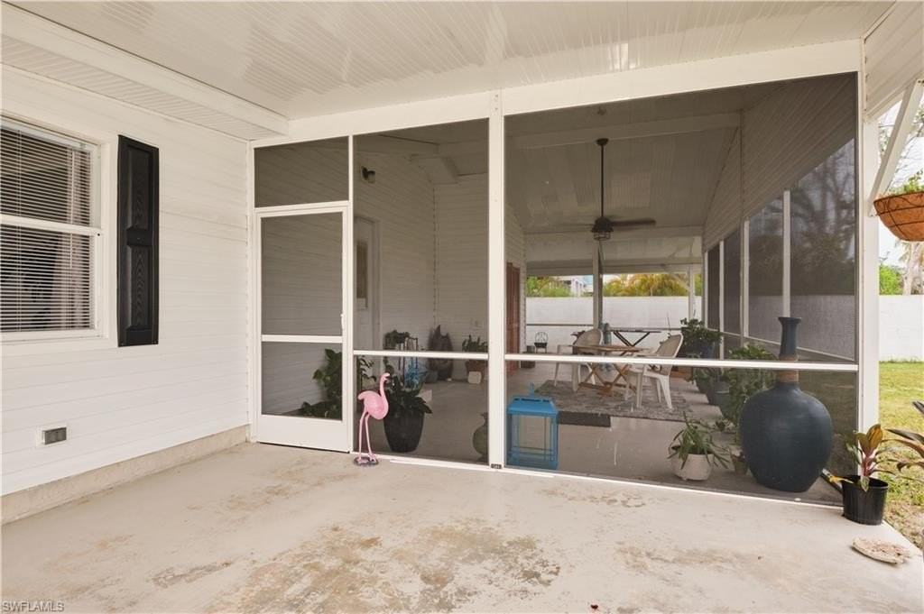 16820 Banyon Dr - Photo 3 of 12