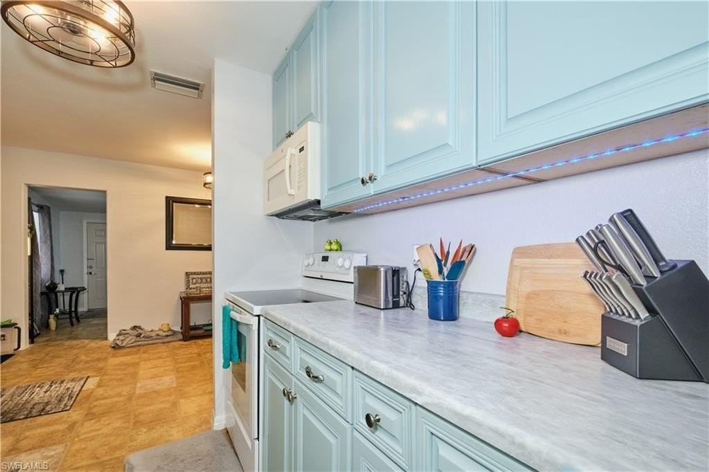 16820 Banyon Dr - Photo 6 of 12
