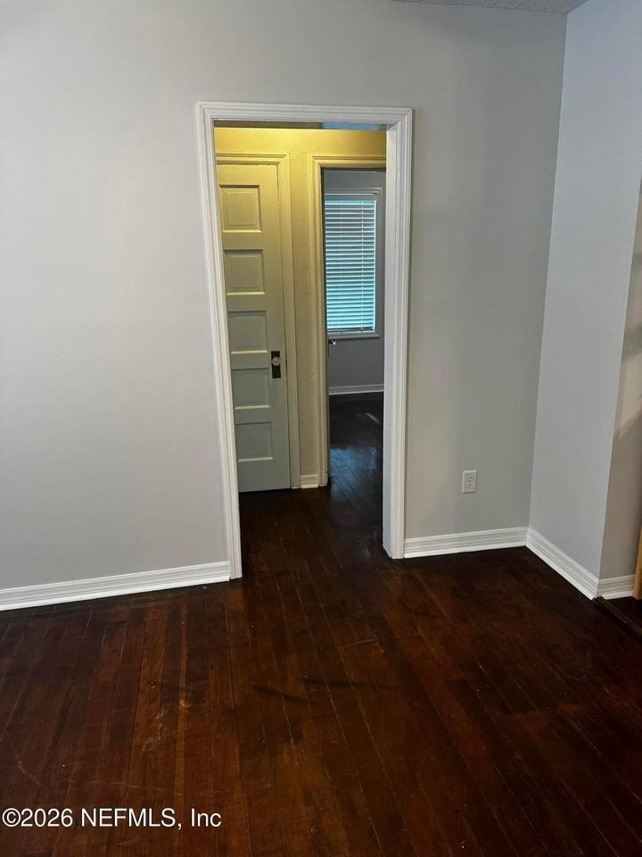 1290 Stimson St - Photo 4 of 9