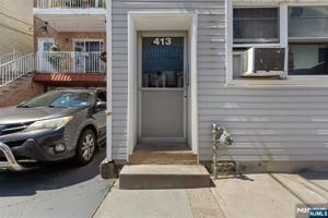 featured image of 413 70th St #5