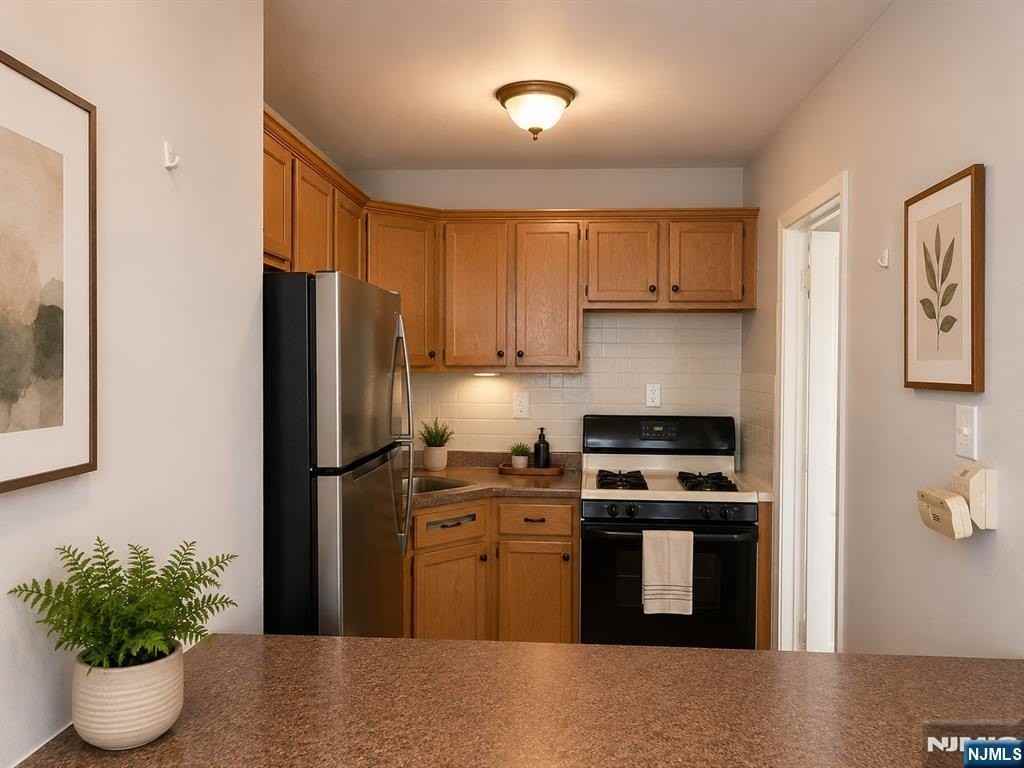 285 Aycrigg Ave #20C - Photo 3 of 8