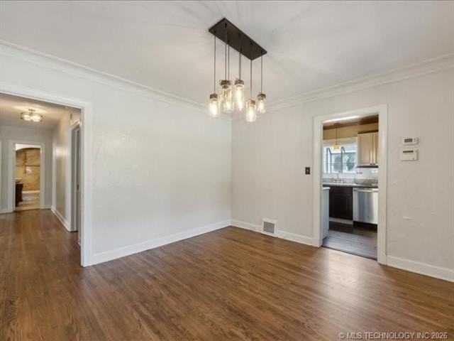 2704 E 13th St - Photo 7 of 28