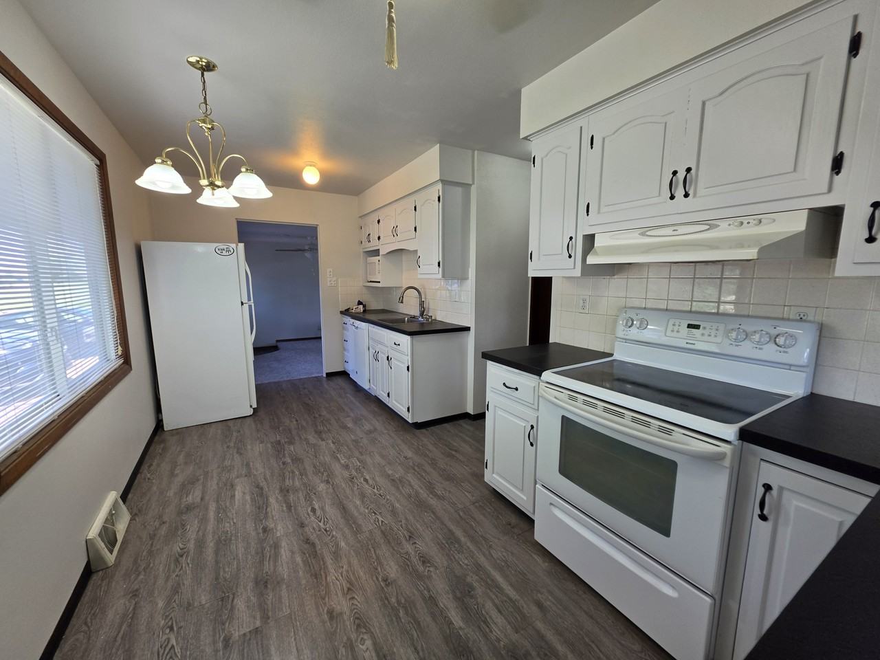 4747 Danbury St Ne #1 - Photo 3 of 23