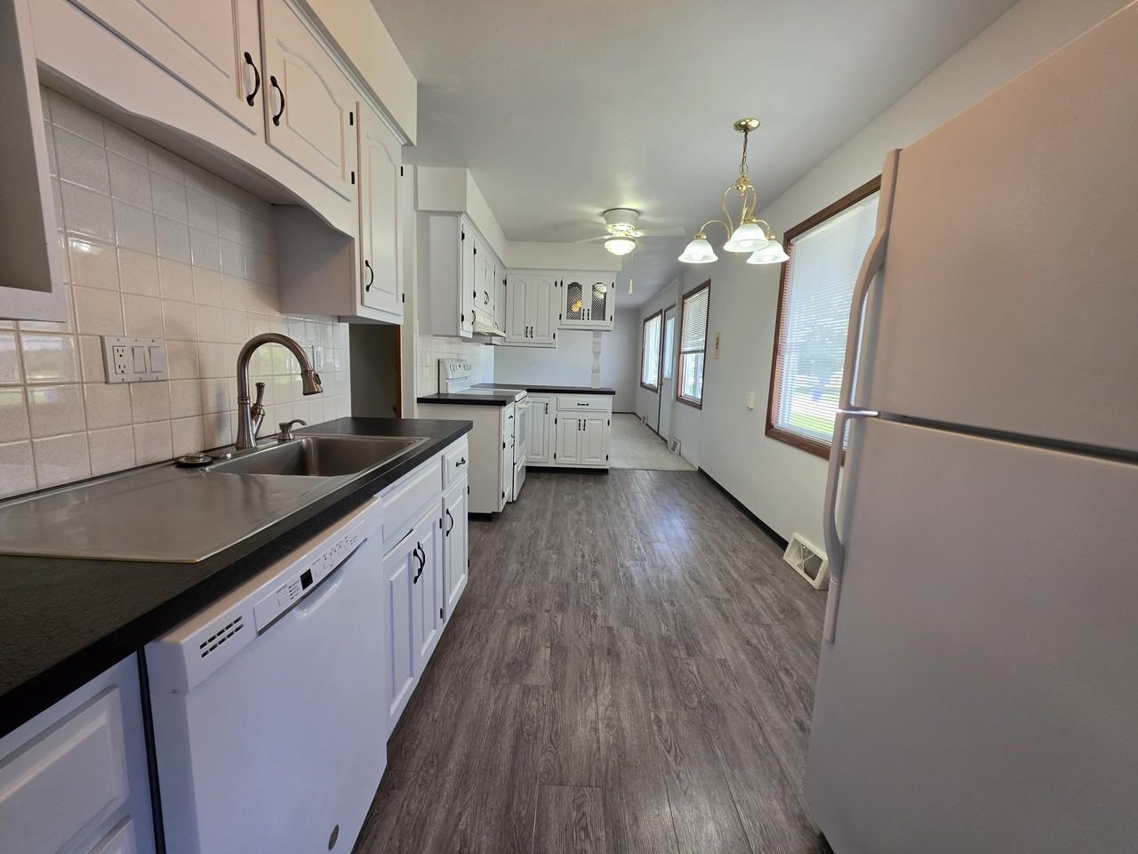 4747 Danbury St Ne #1 - Photo 5 of 23