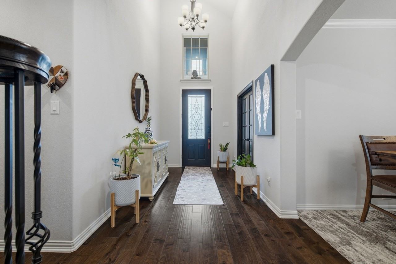 1216 Bayonet St - Photo 7 of 39