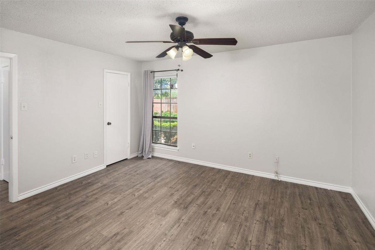 333 Melrose Dr #22D - Photo 7 of 30