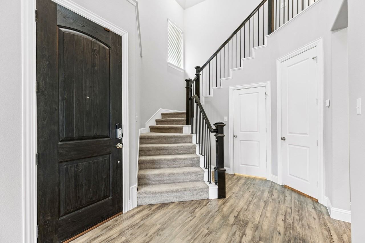 3012 Galveston St - Photo 4 of 21