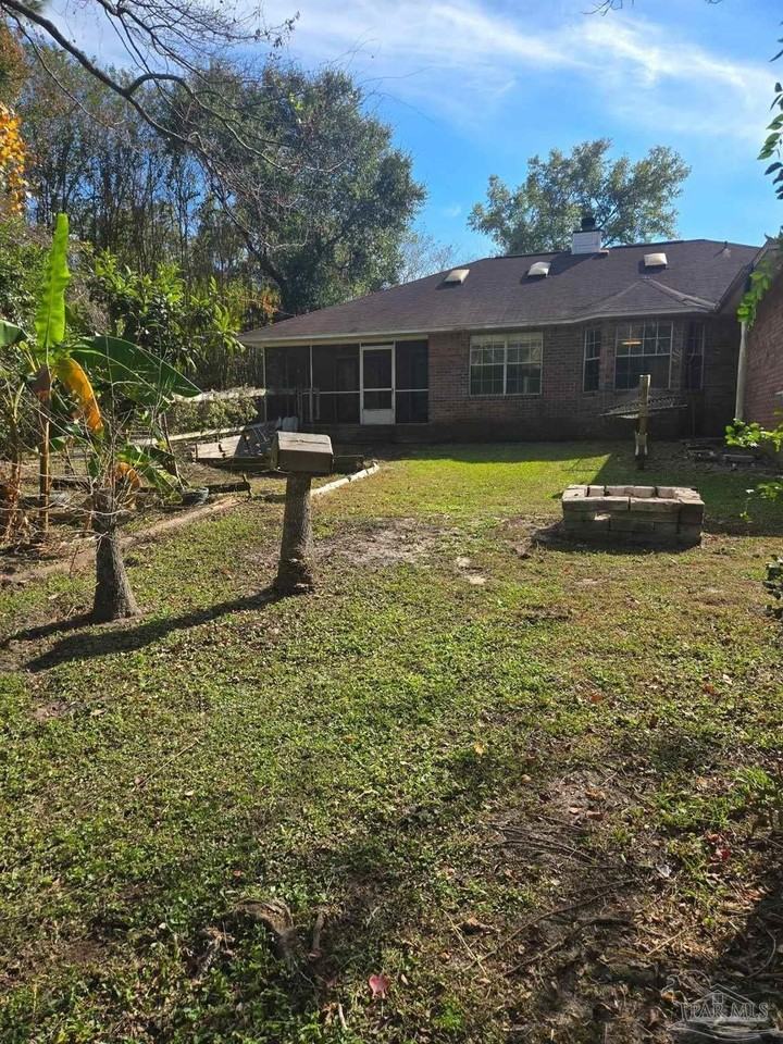 4571 Baybrook Dr - Photo 2 of 29