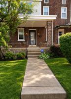 featured image of 104 W 35th St