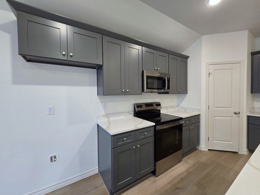 1317 Hogback Way - Photo 6 of 23