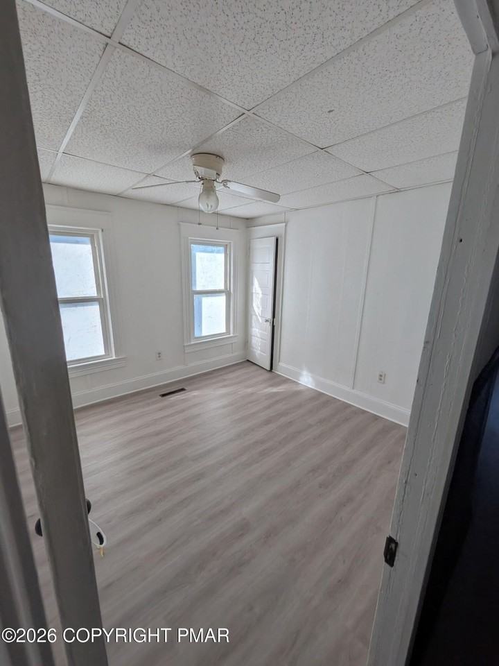 76 Wadham St - Photo 6 of 10