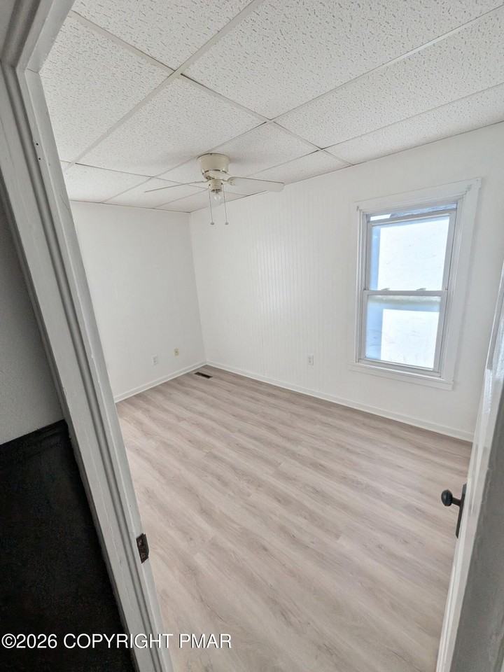 76 Wadham St - Photo 7 of 10
