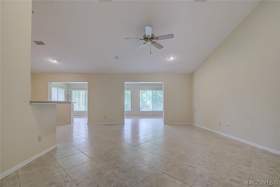 12 Anton Ct - Photo 3 of 39
