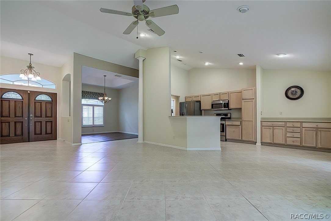 12 Anton Ct - Photo 4 of 39