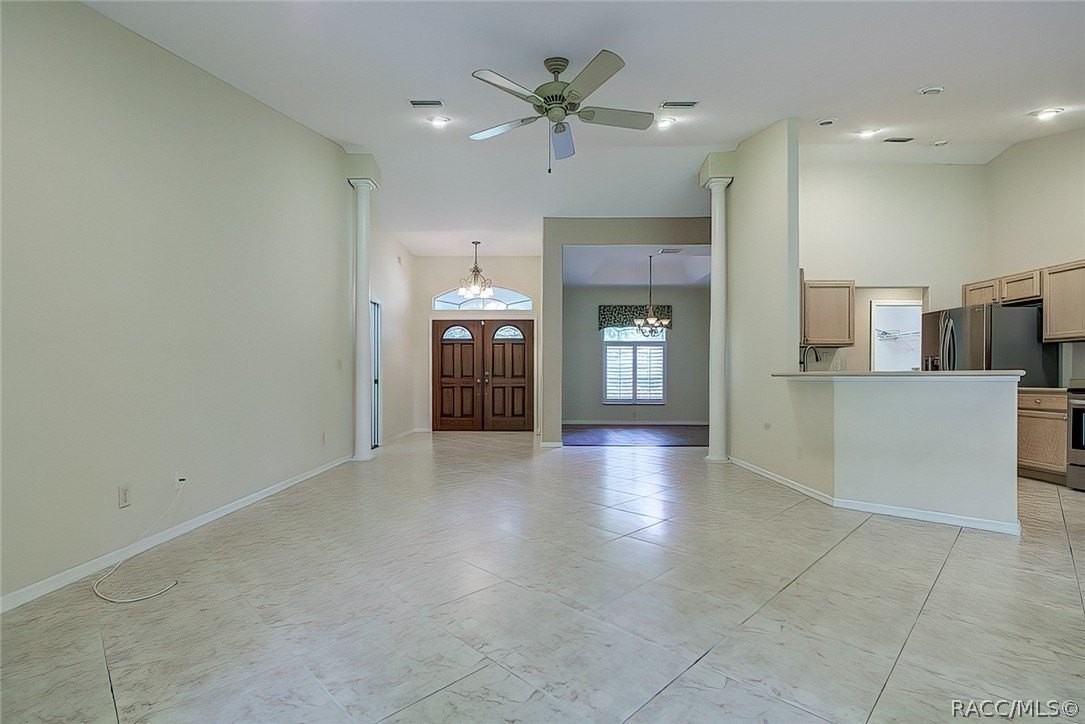 12 Anton Ct - Photo 5 of 39
