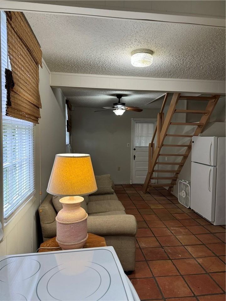 1843 22nd Ave #B - Photo 7 of 17