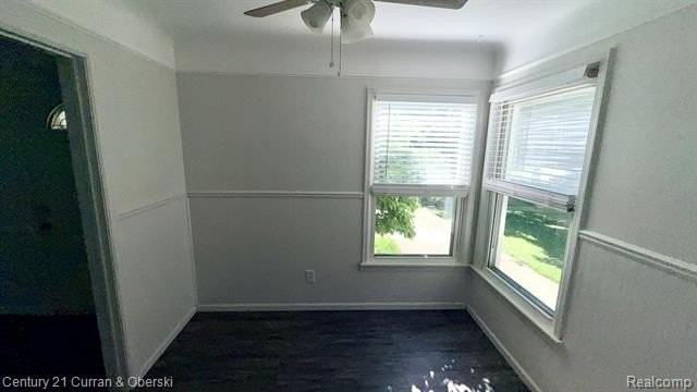 3404 Edgewood St - Photo 5 of 14