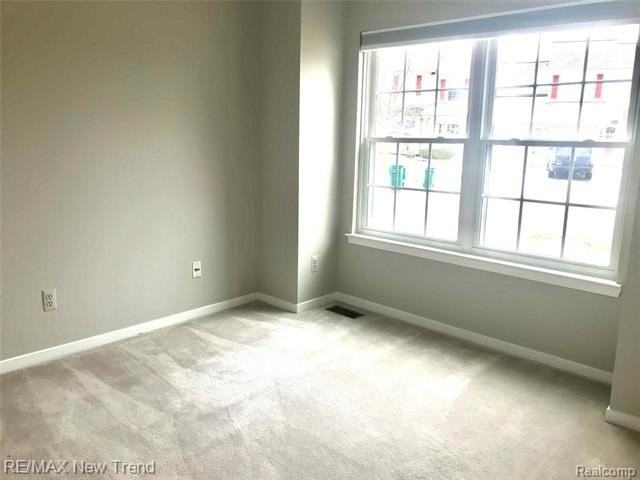 41855 Cantebury Dr - Photo 7 of 9