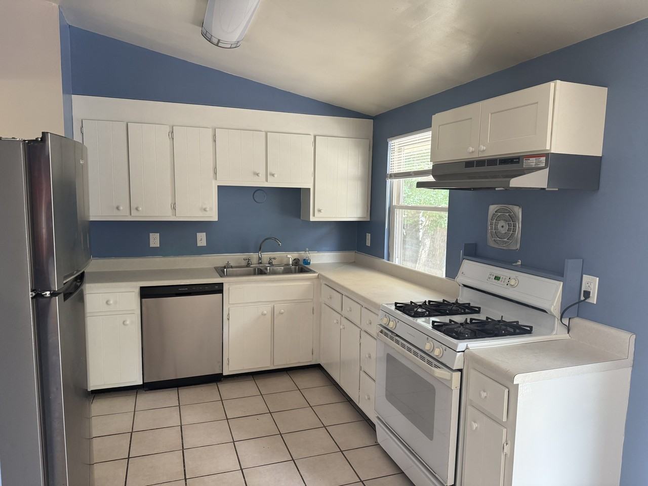 315 Philray Rd #1 - Photo 2 of 12