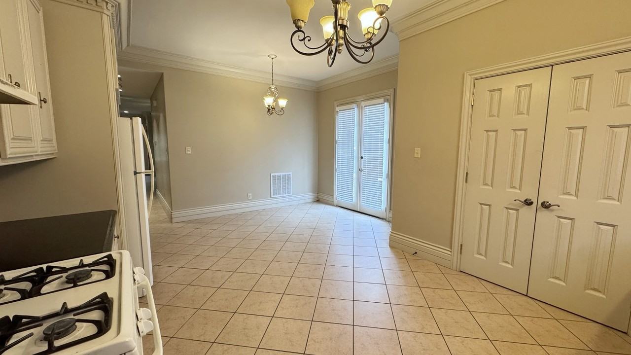 1604 N Mcguire Ave #2 - Photo 5 of 13