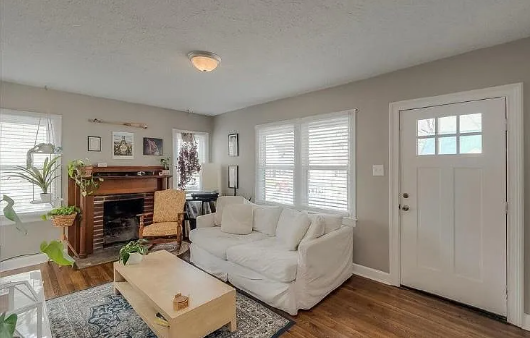 1141 Sparks Rd - Photo 2 of 2