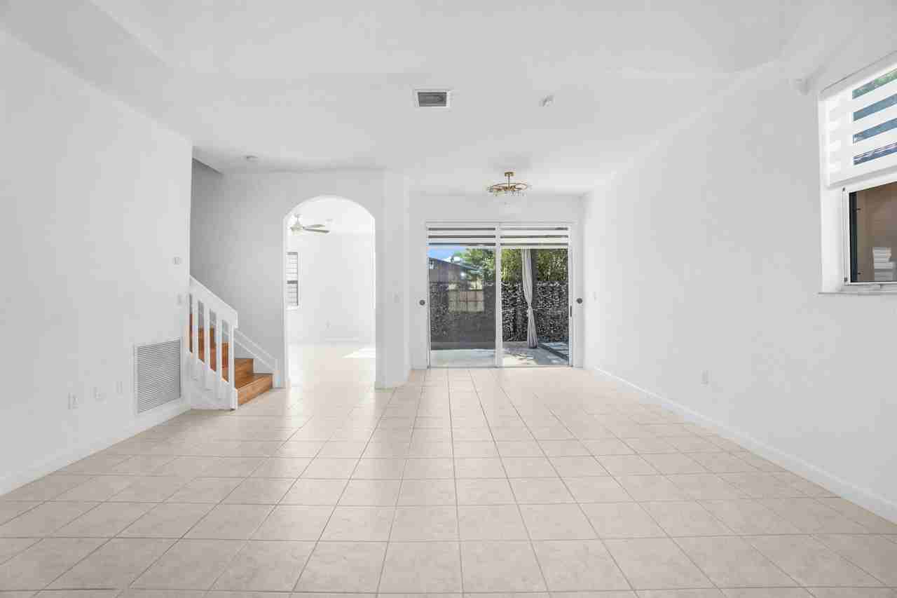 9002 Sw 214th St - Photo 2 of 40