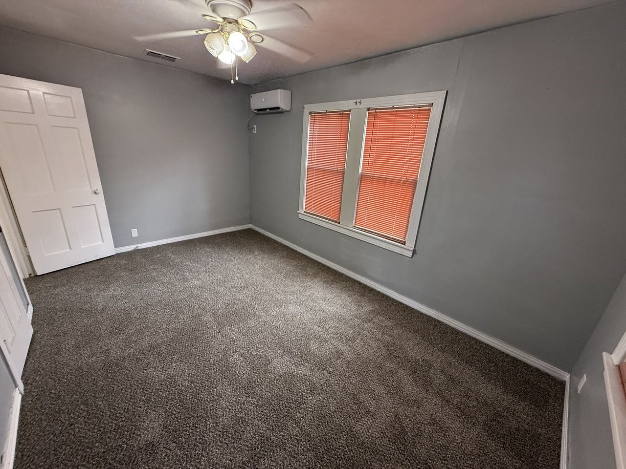 1712 Monroe St - Photo 7 of 19